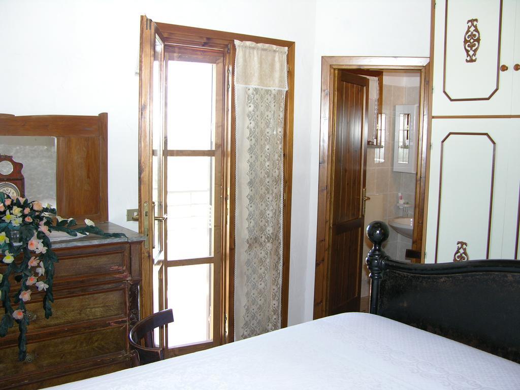 Antico Casolare Sorso-Tourist Rental Szoba fotó